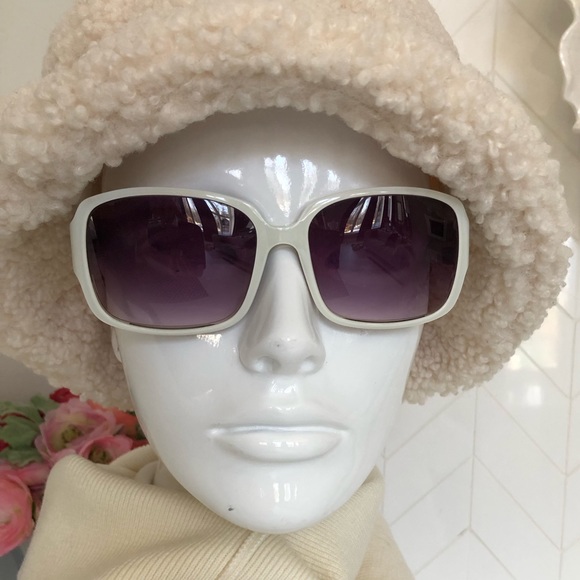 NWOT Just Cavalli JC325S Col 24B Sunglasses. Beautiful - Picture 2 of 13